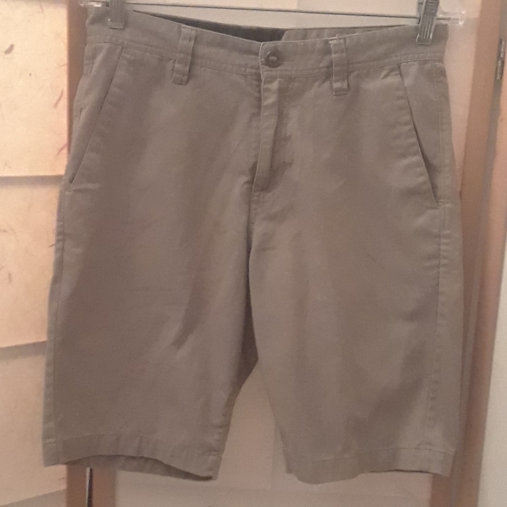 Volcom men's tan shorts